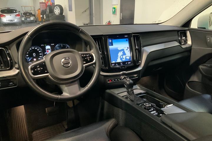 Hvid Volvo XC60 fra 2018