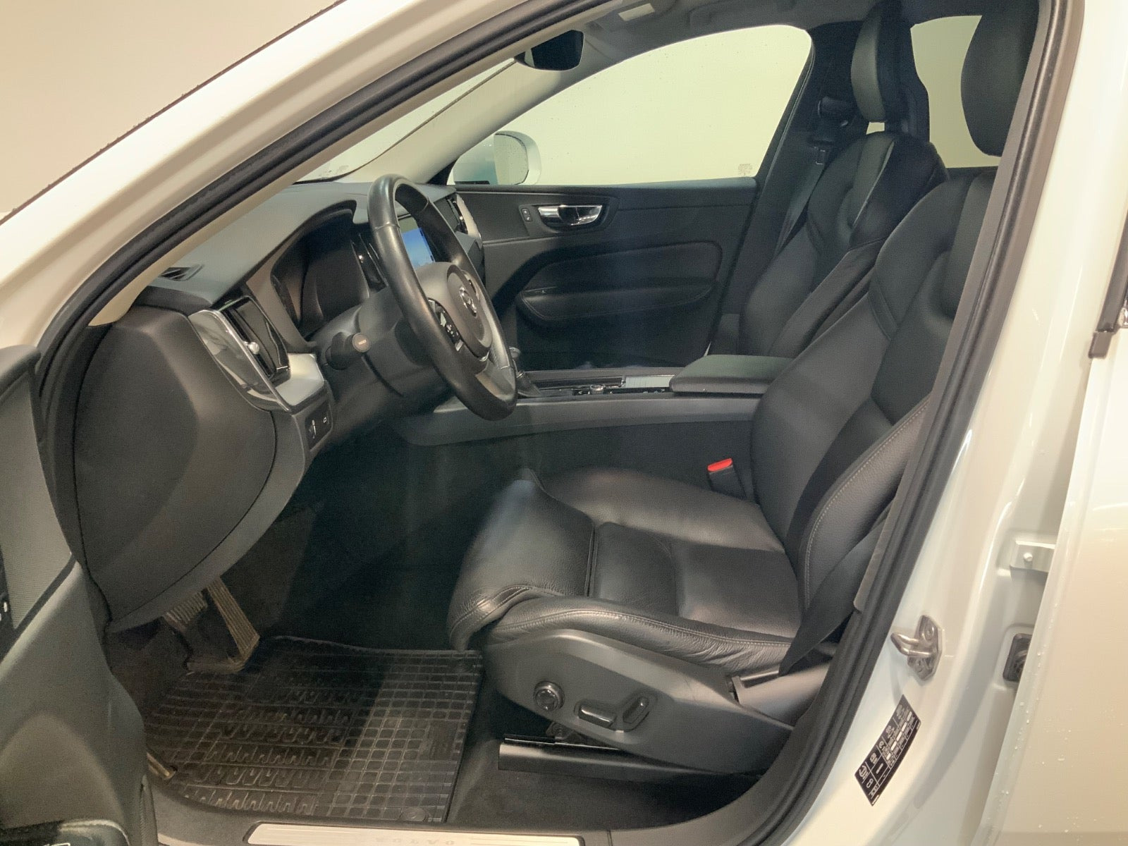 Hvid Volvo XC60 fra 2018