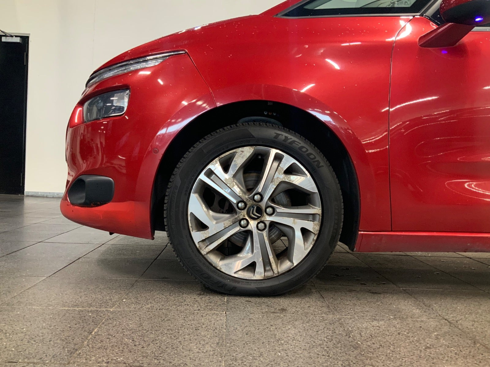 Rød Citroën C4 Picasso fra 2013