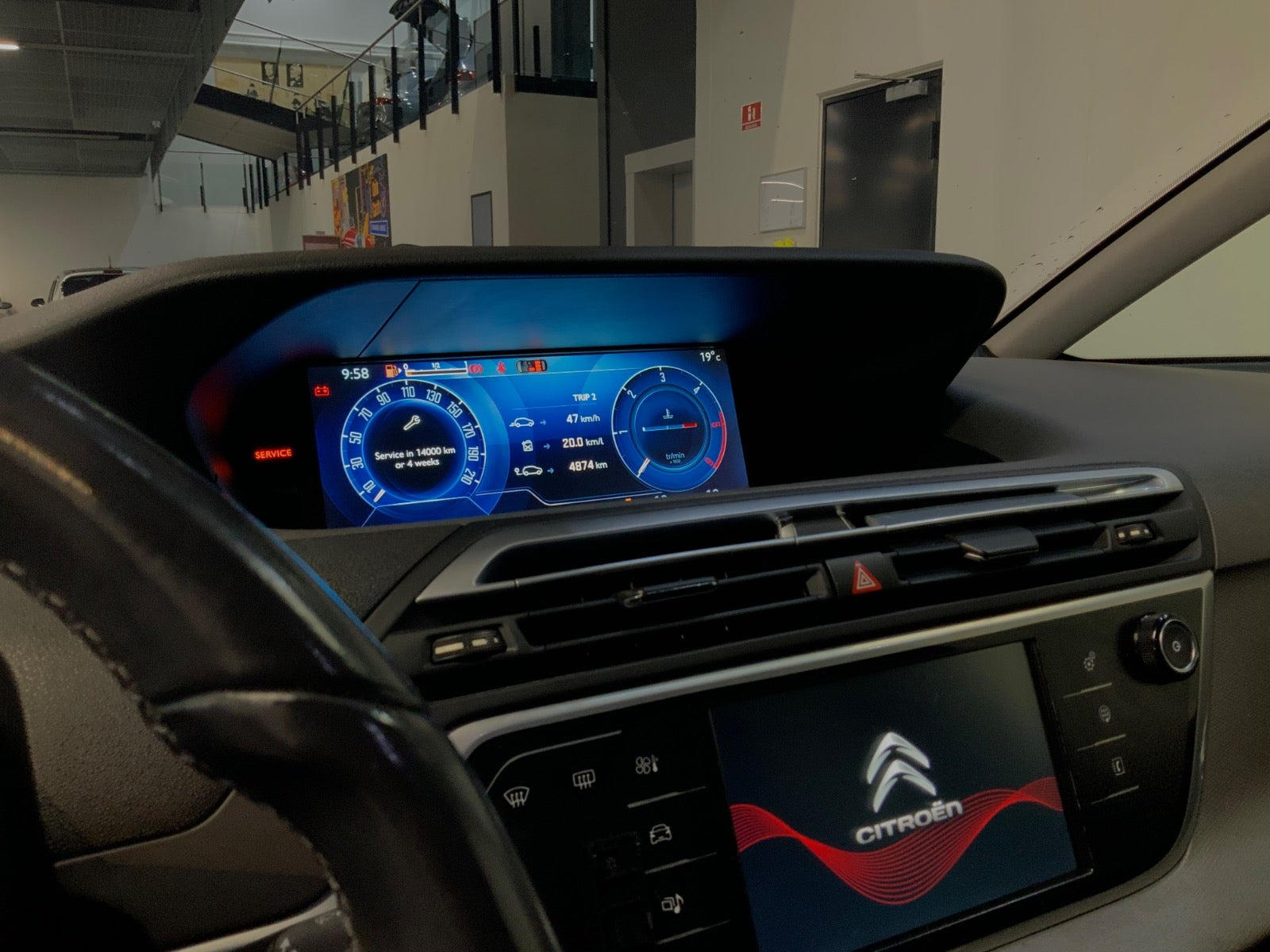 Rød Citroën C4 Picasso fra 2013
