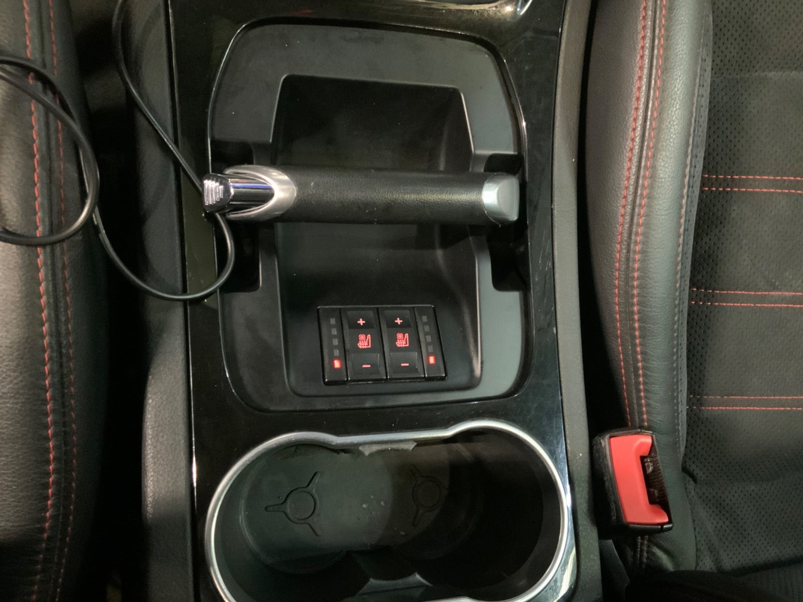 Hvid Ford S-MAX fra 2014