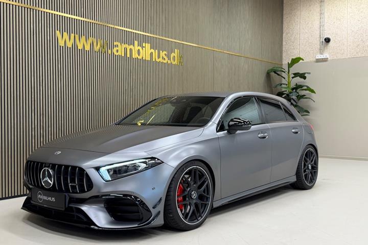 Sort Mercedes A45 fra 2021