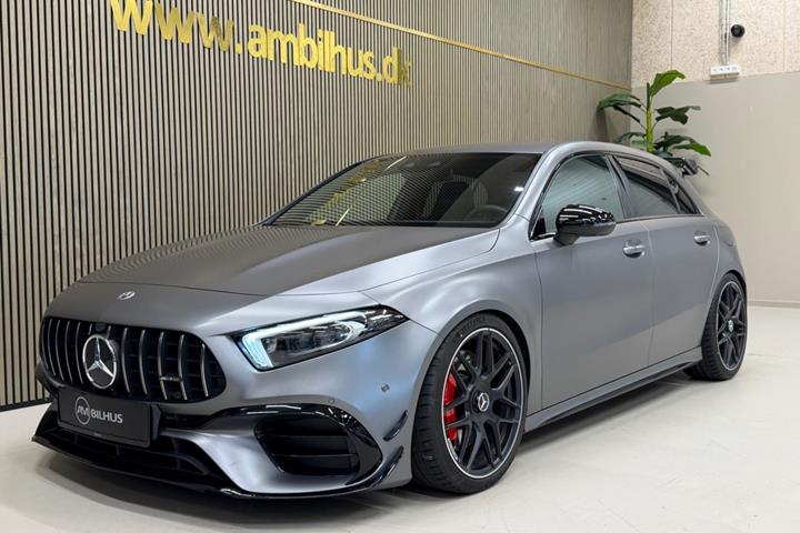 Sort Mercedes A45 fra 2021