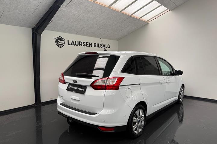 Hvid Ford Grand C-Max fra 2017