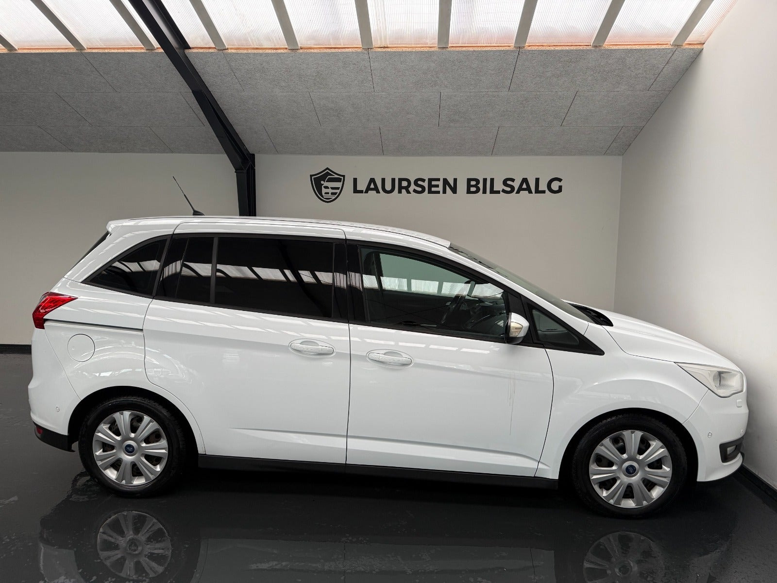 Hvid Ford Grand C-Max fra 2017