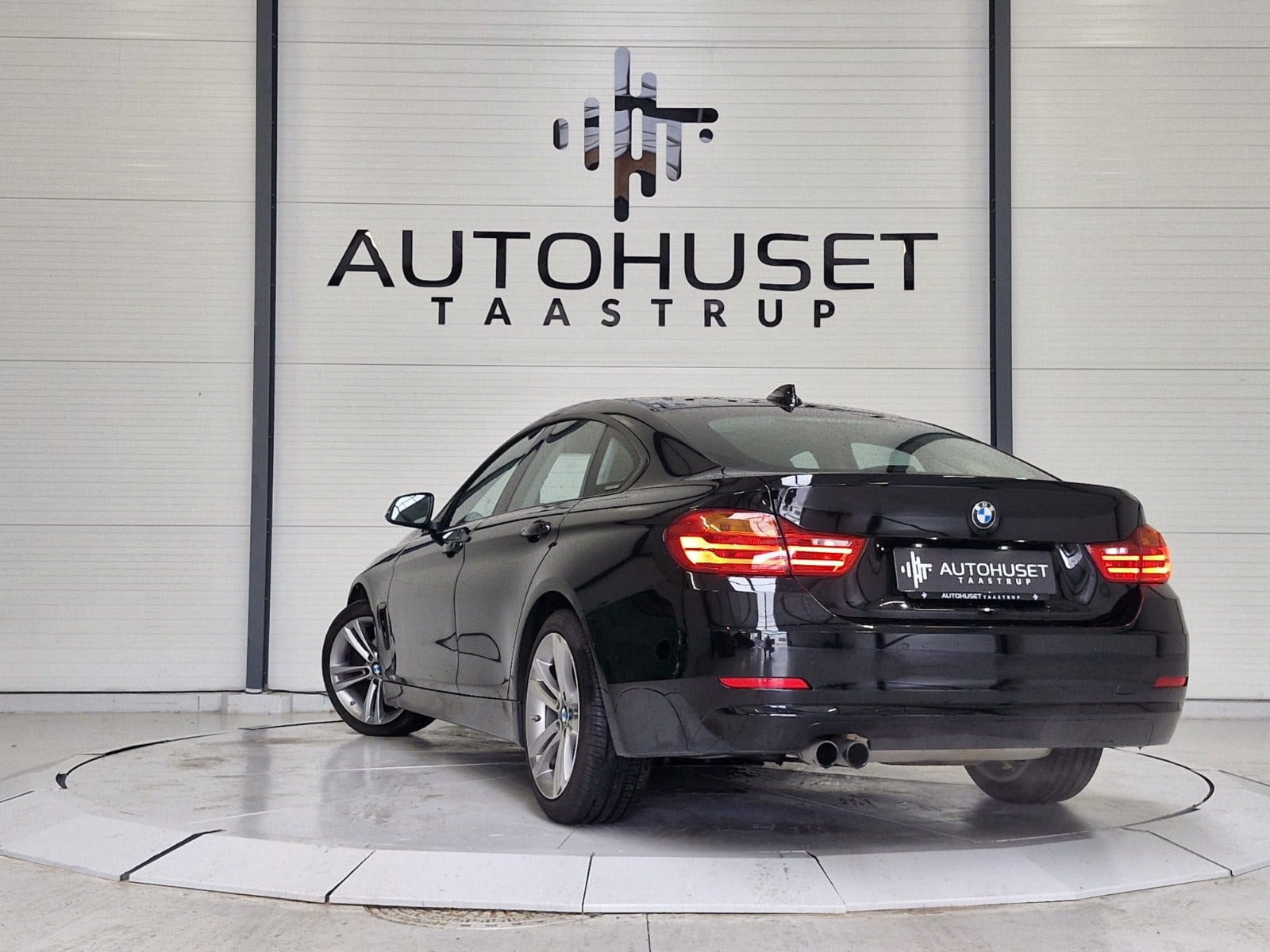 Sort BMW 420i fra 2016