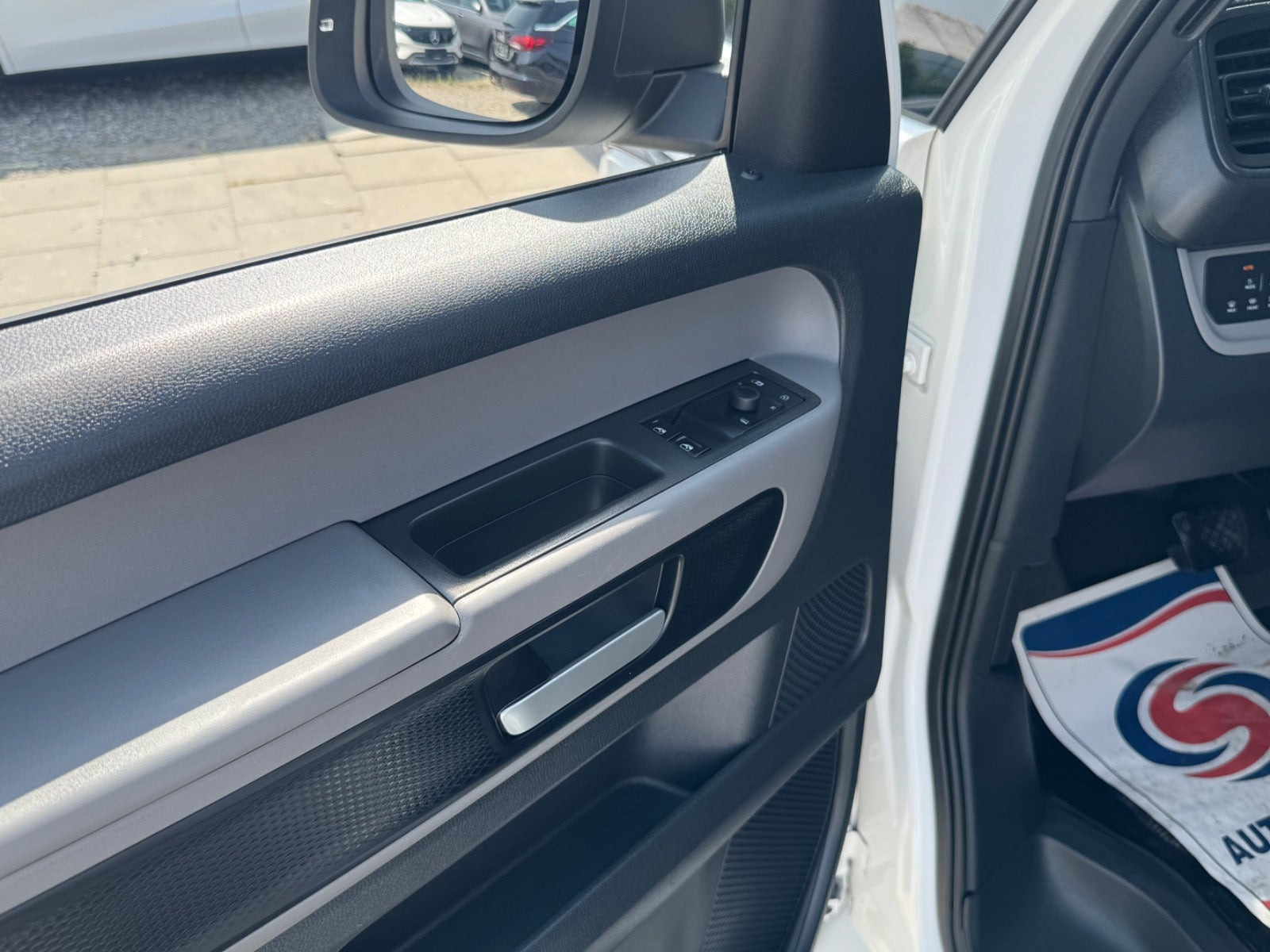 Grøn VW ID.Buzz fra 2024