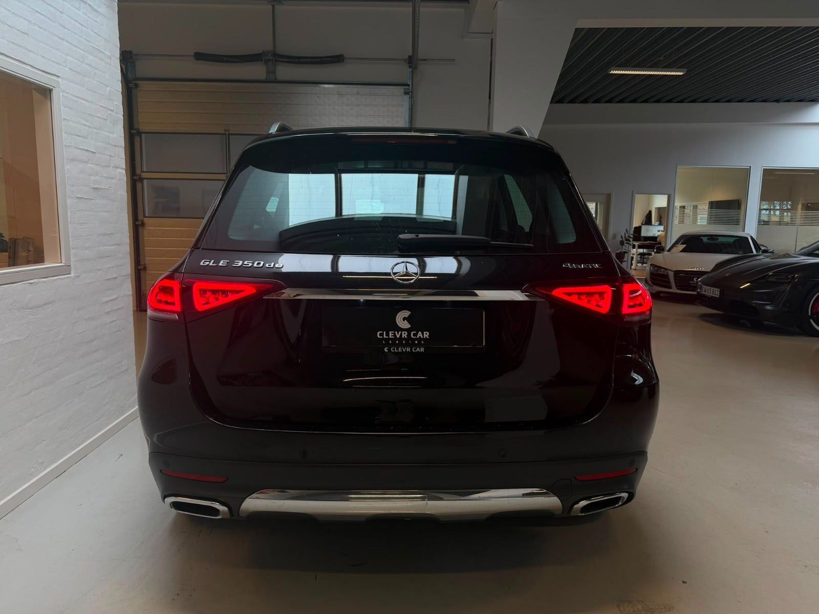 Sort Mercedes GLE350 de fra 2021