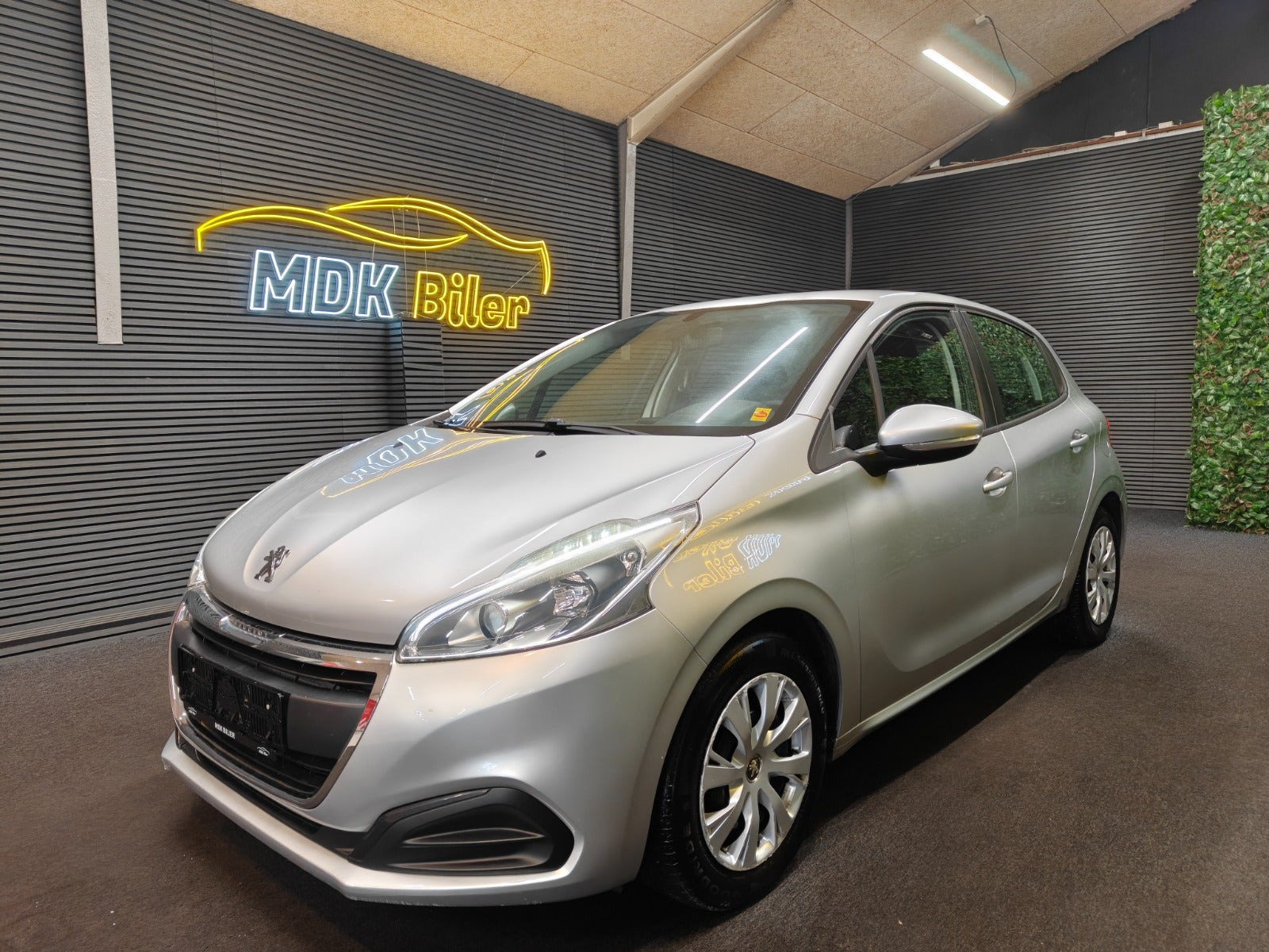 undefined Peugeot 208 fra 2016