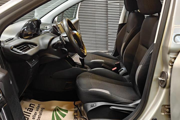 undefined Peugeot 208 fra 2016