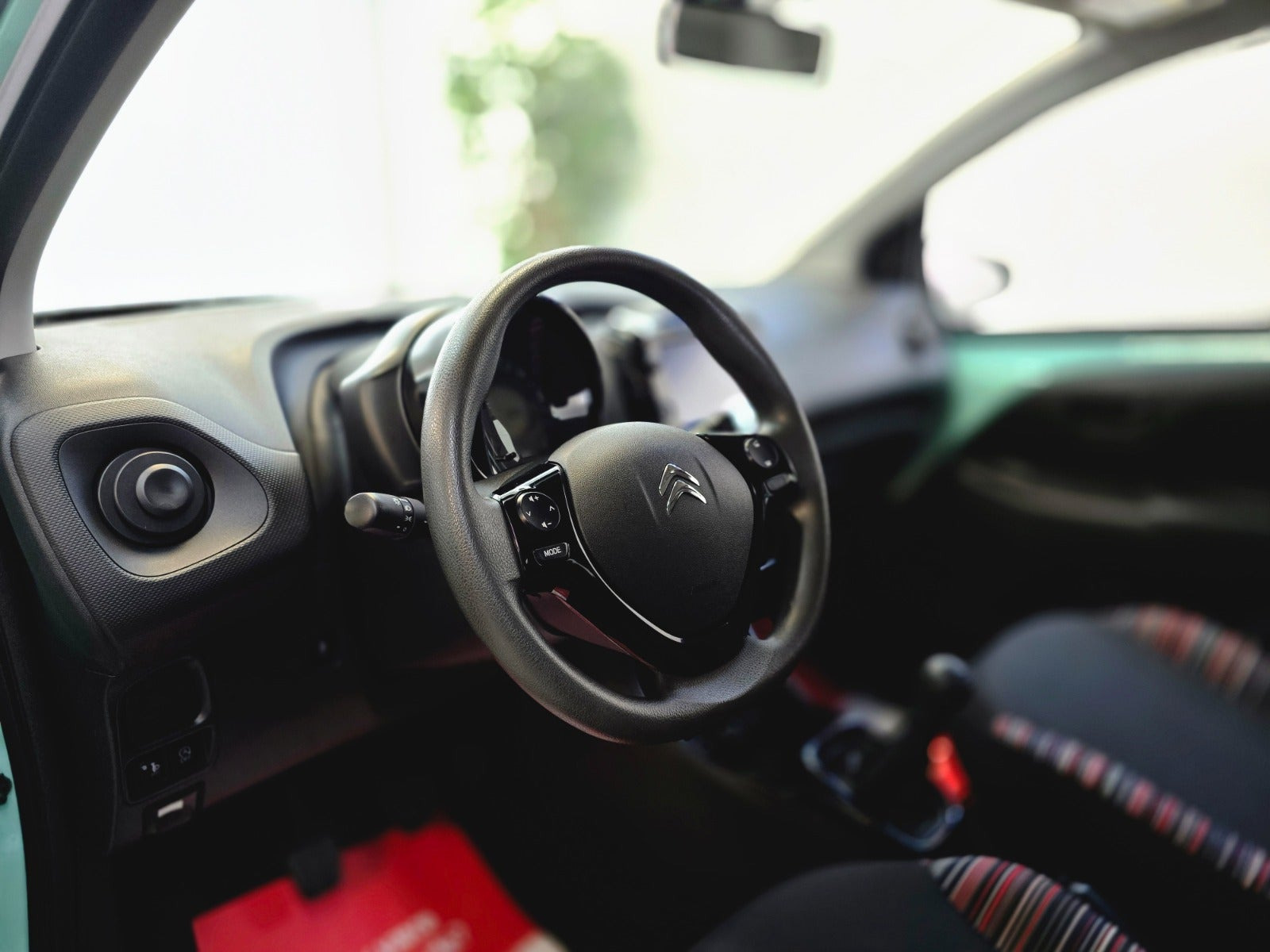 Turquoise Citroën C1 fra 2018