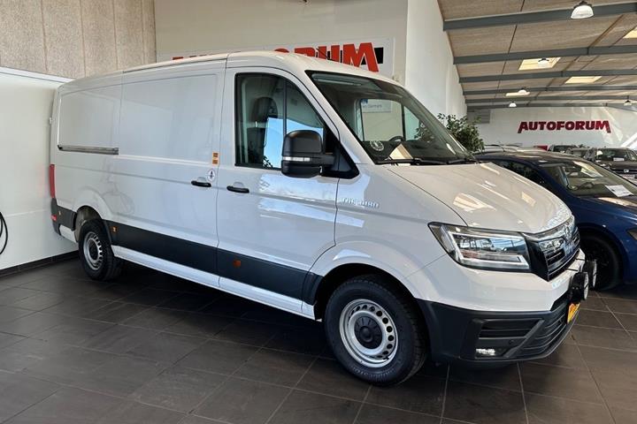 Hvid VW Crafter 35 fra 2023