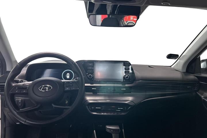 Hvid Hyundai i20 fra 2023
