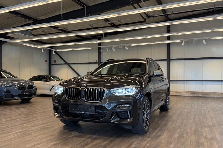 Sort BMW X3 fra 2021