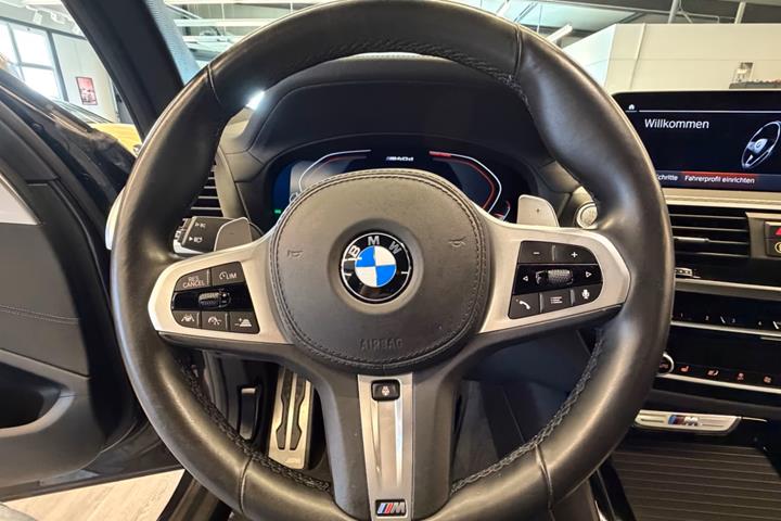 Sort BMW X3 fra 2021