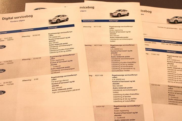 Hvid Ford Kuga fra 2021