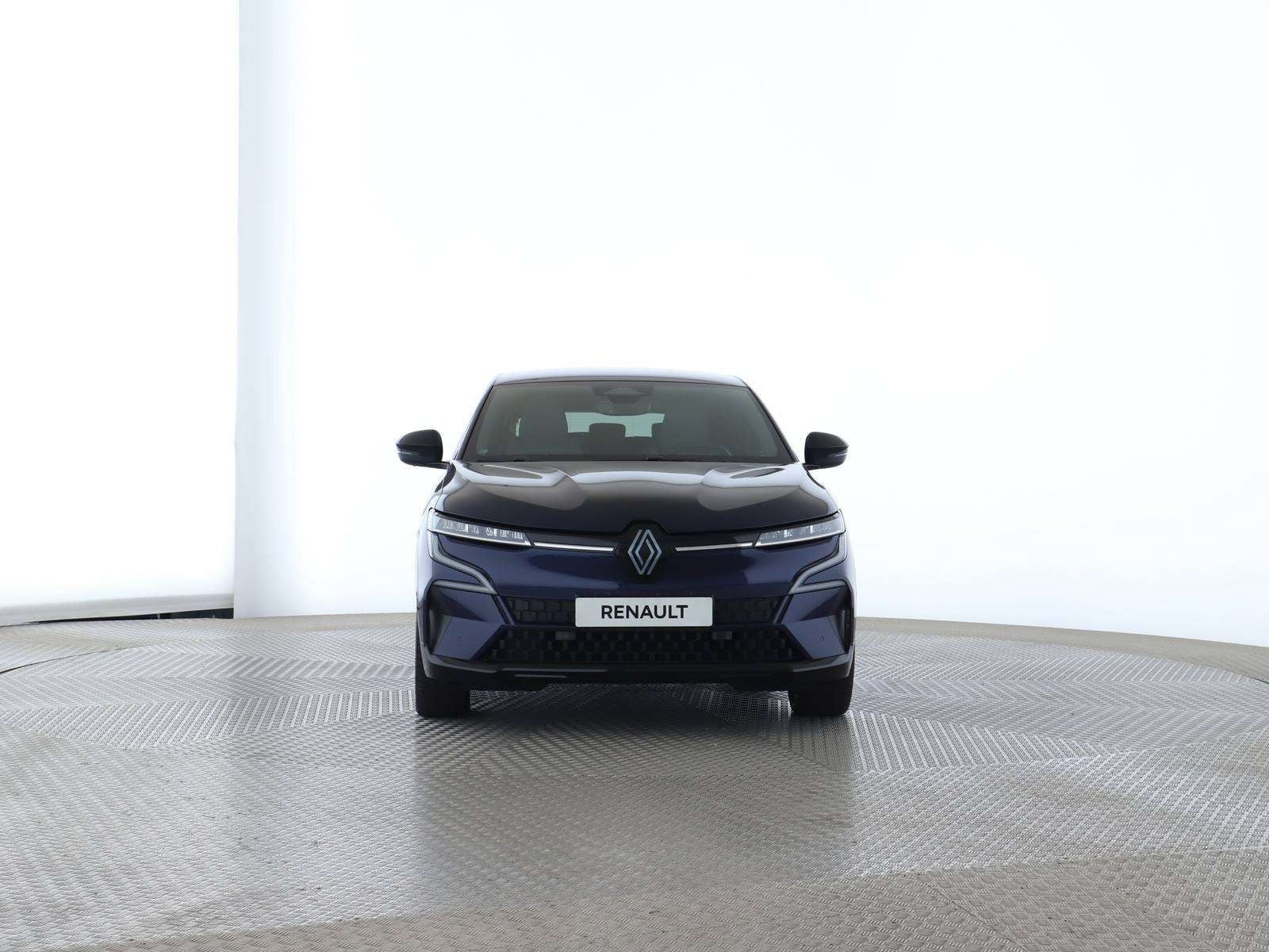 Blå Renault Megane E-Tech fra 2025
