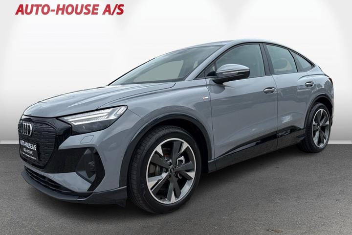 Grå Audi Q4 e-tron fra 2024