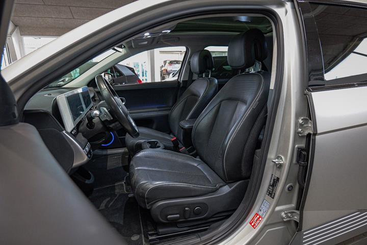 Sølv Hyundai Ioniq 5 fra 2021