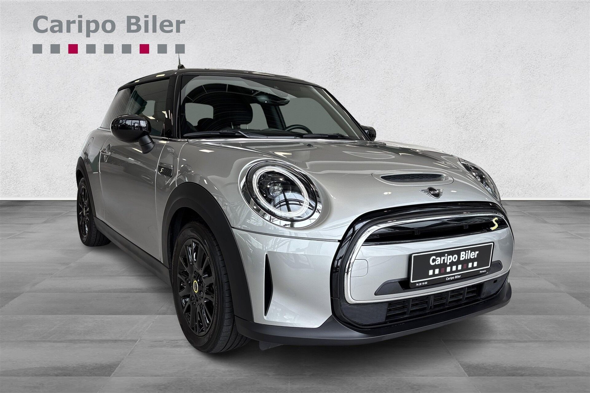 Sølv Mini Cooper fra 2023