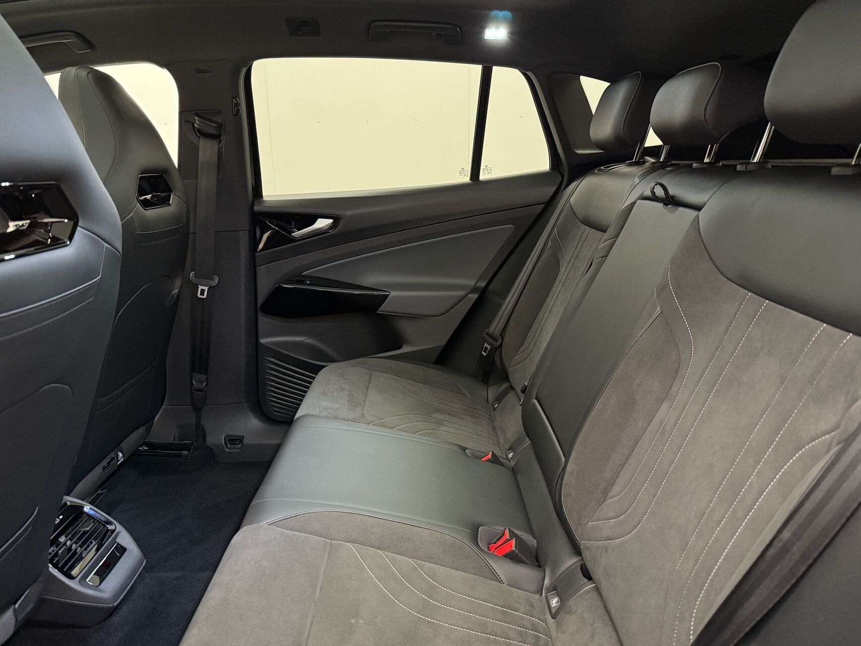 Sort VW ID.4 fra 2023