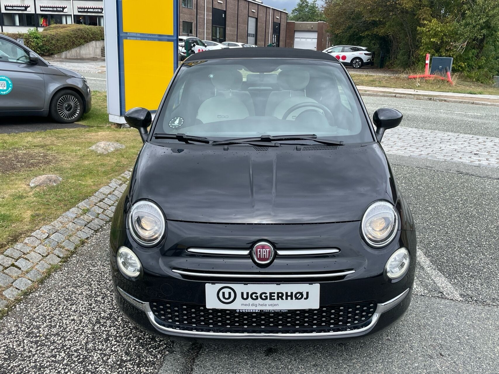 Sort Fiat 500C fra 2023