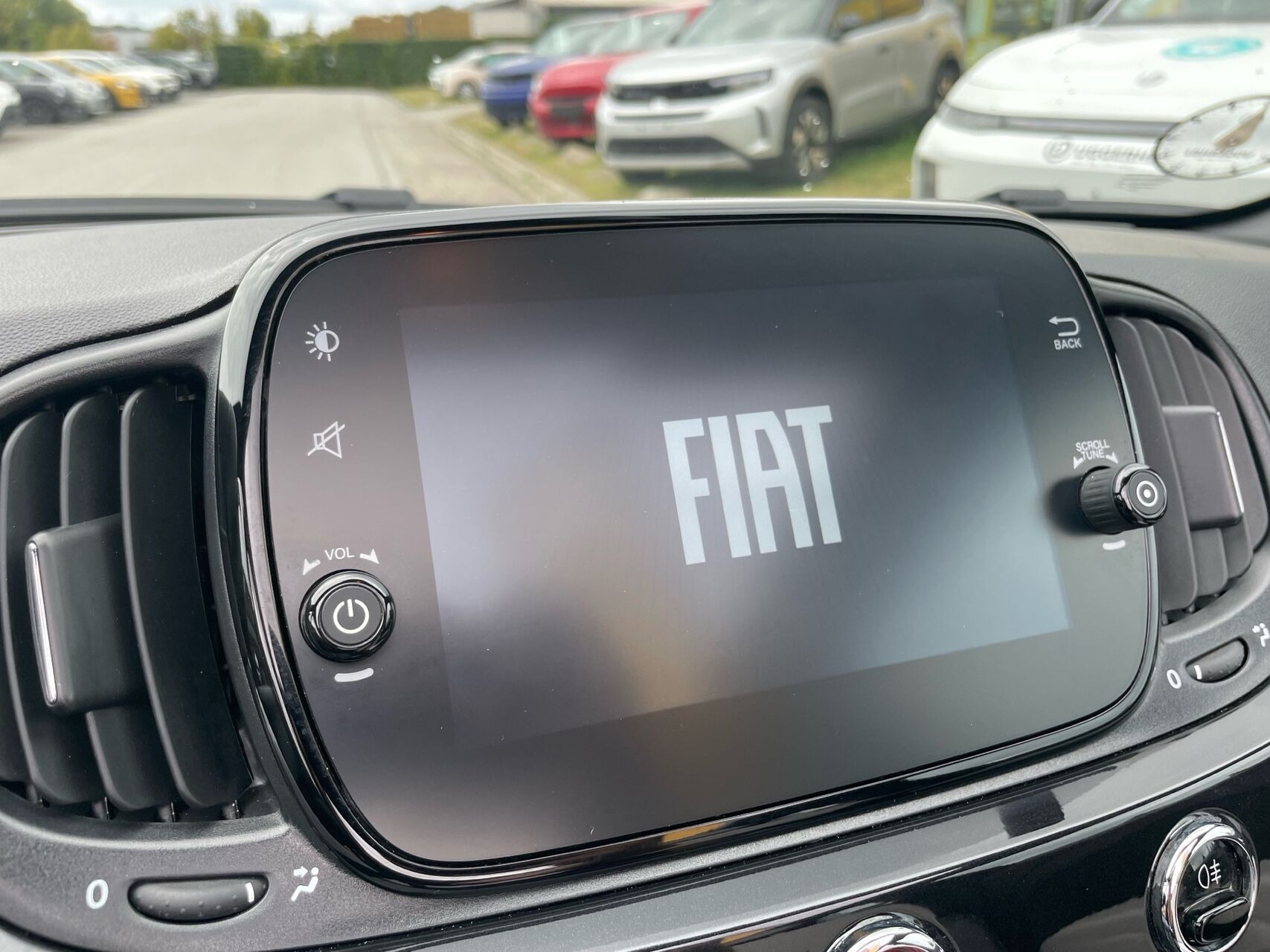 Sort Fiat 500C fra 2023