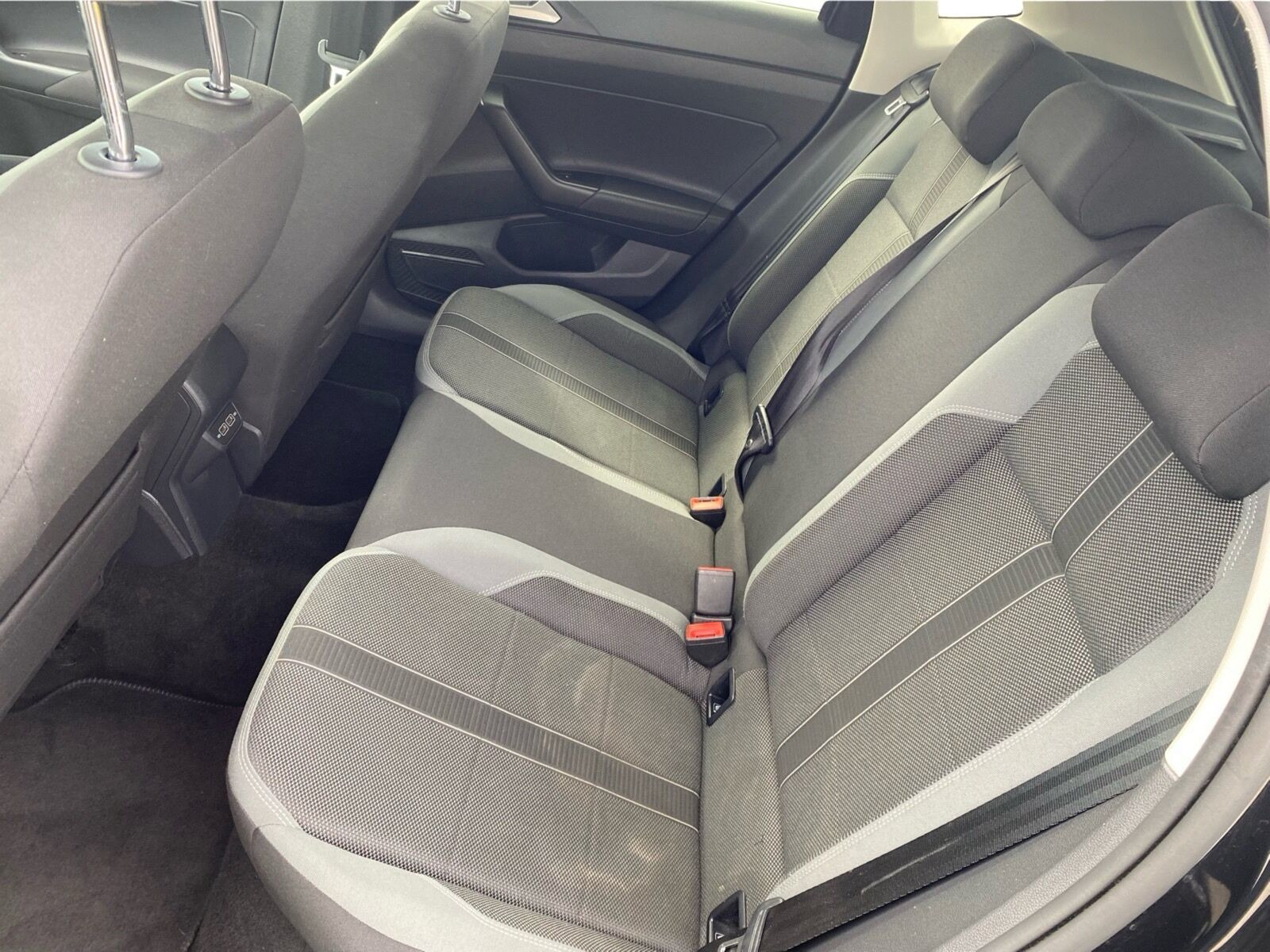 Sort VW Polo fra 2019