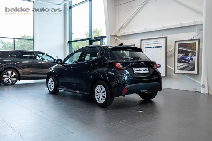 Sort Mazda 2 fra 2022