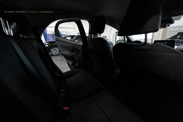 Sort Mazda 2 fra 2022