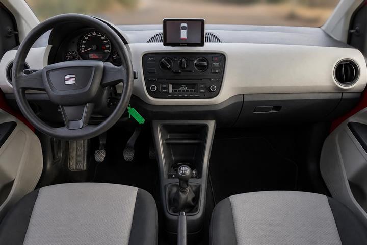 Rød Seat Mii fra 2013