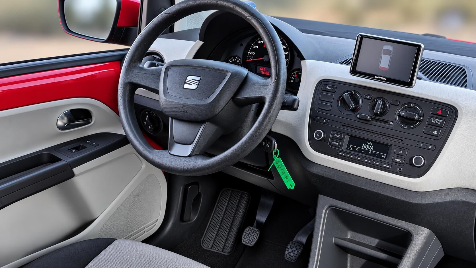 Rød Seat Mii fra 2013