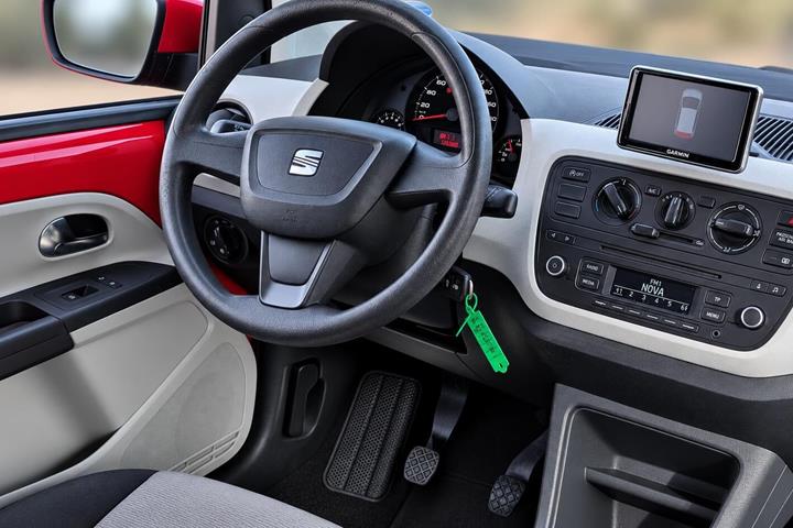 Rød Seat Mii fra 2013