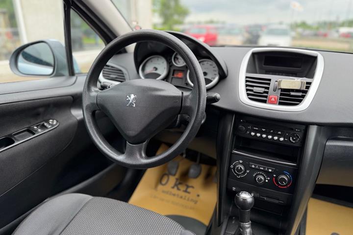undefined Peugeot 207 fra 2010