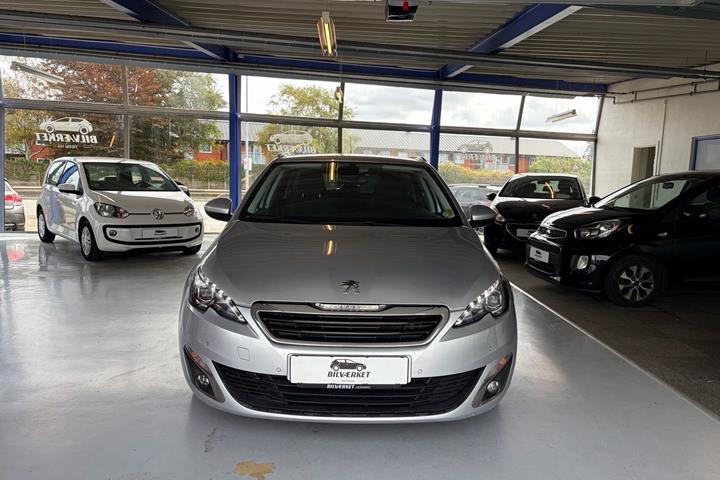 undefined Peugeot 308 fra 2015
