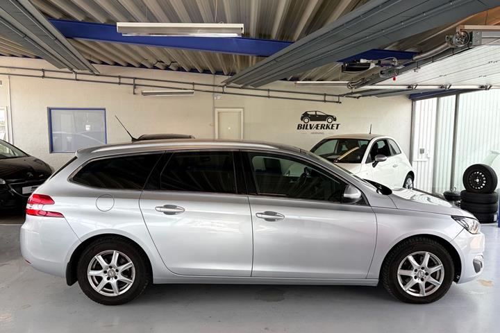 undefined Peugeot 308 fra 2015