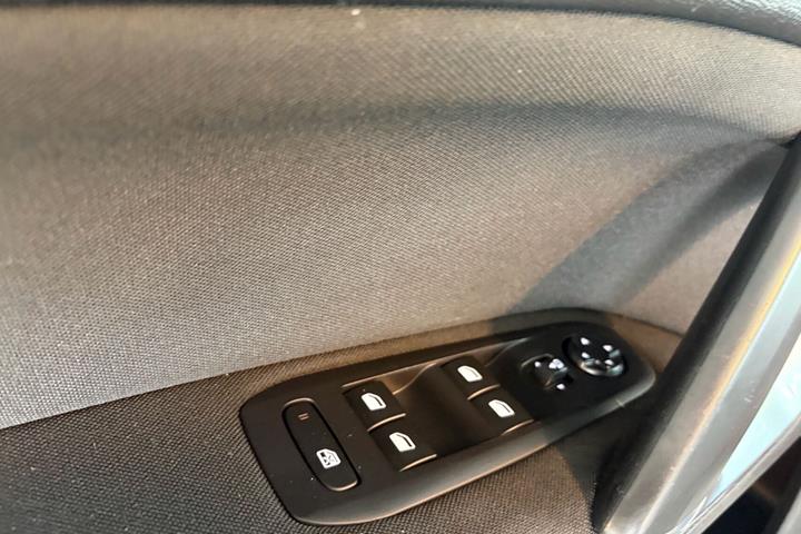 undefined Peugeot 308 fra 2015