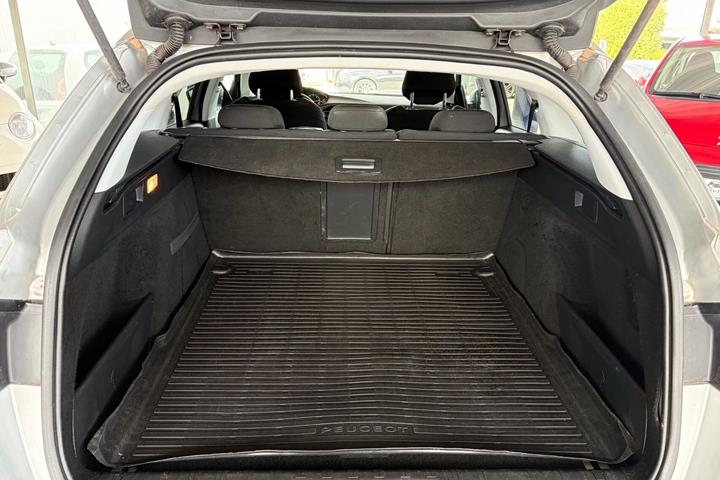 undefined Peugeot 308 fra 2015