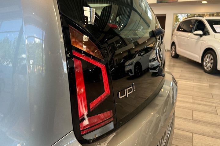 Grå VW up fra 2021