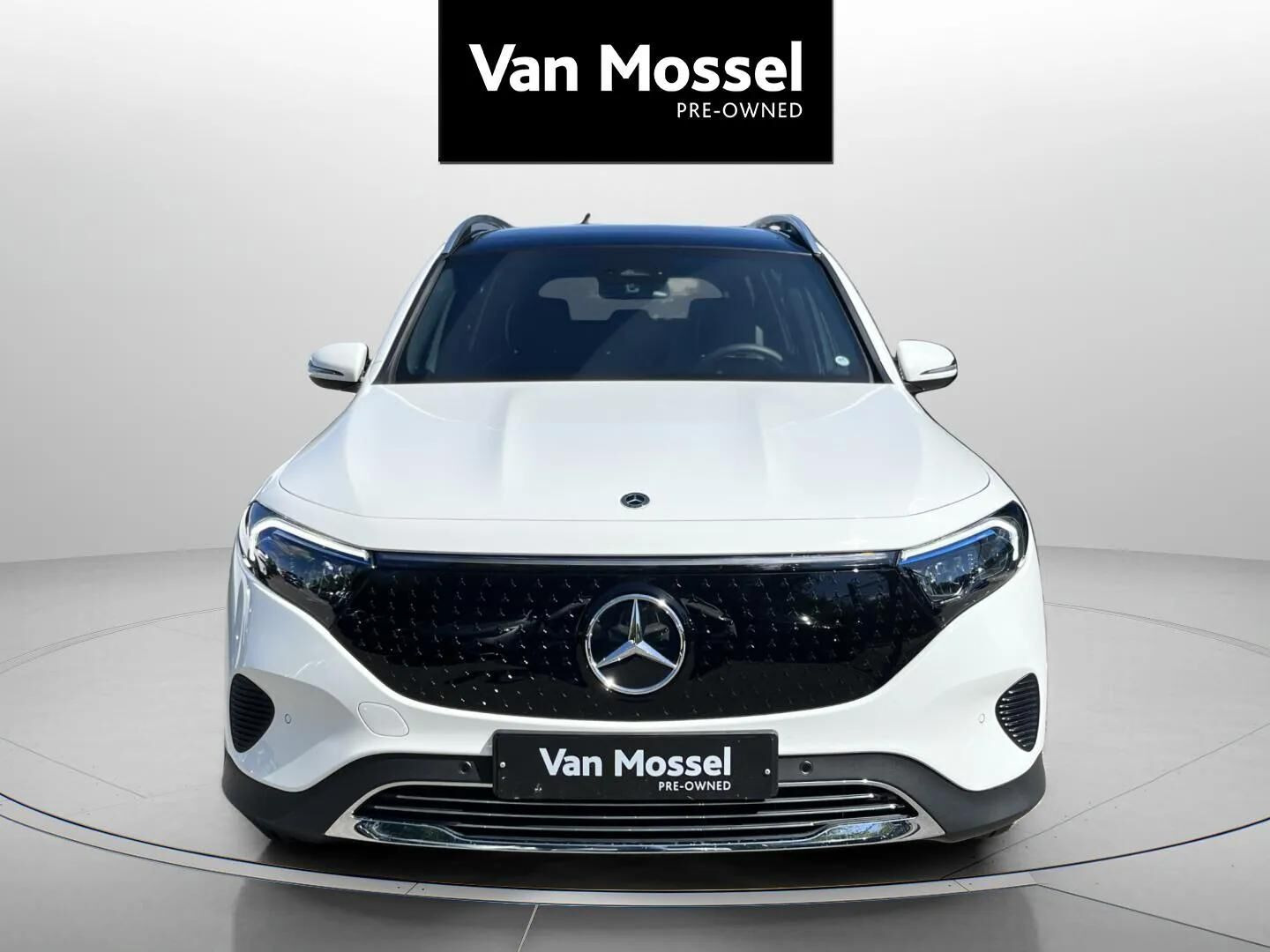 Hvid Mercedes EQB 250+ fra 2025