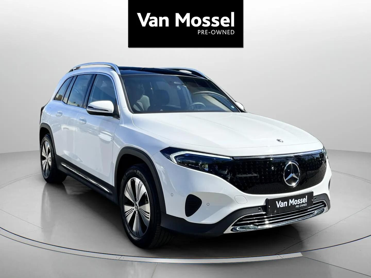 Hvid Mercedes EQB 250+ fra 2025