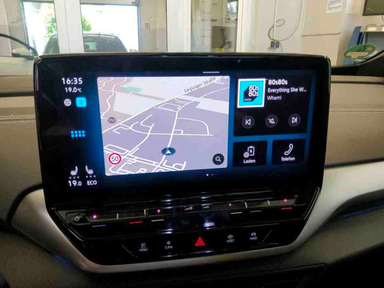 Hvid VW ID.4 fra 2023