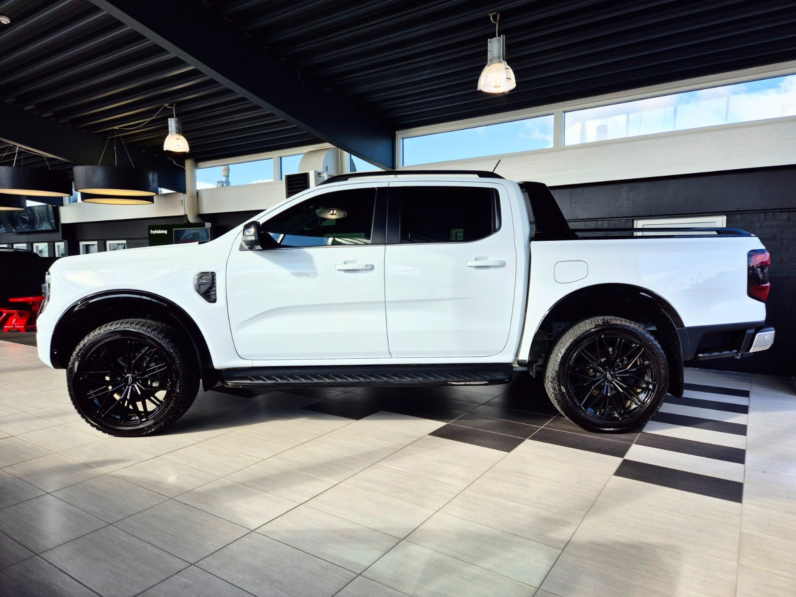 Hvid Ford Ranger fra 2024