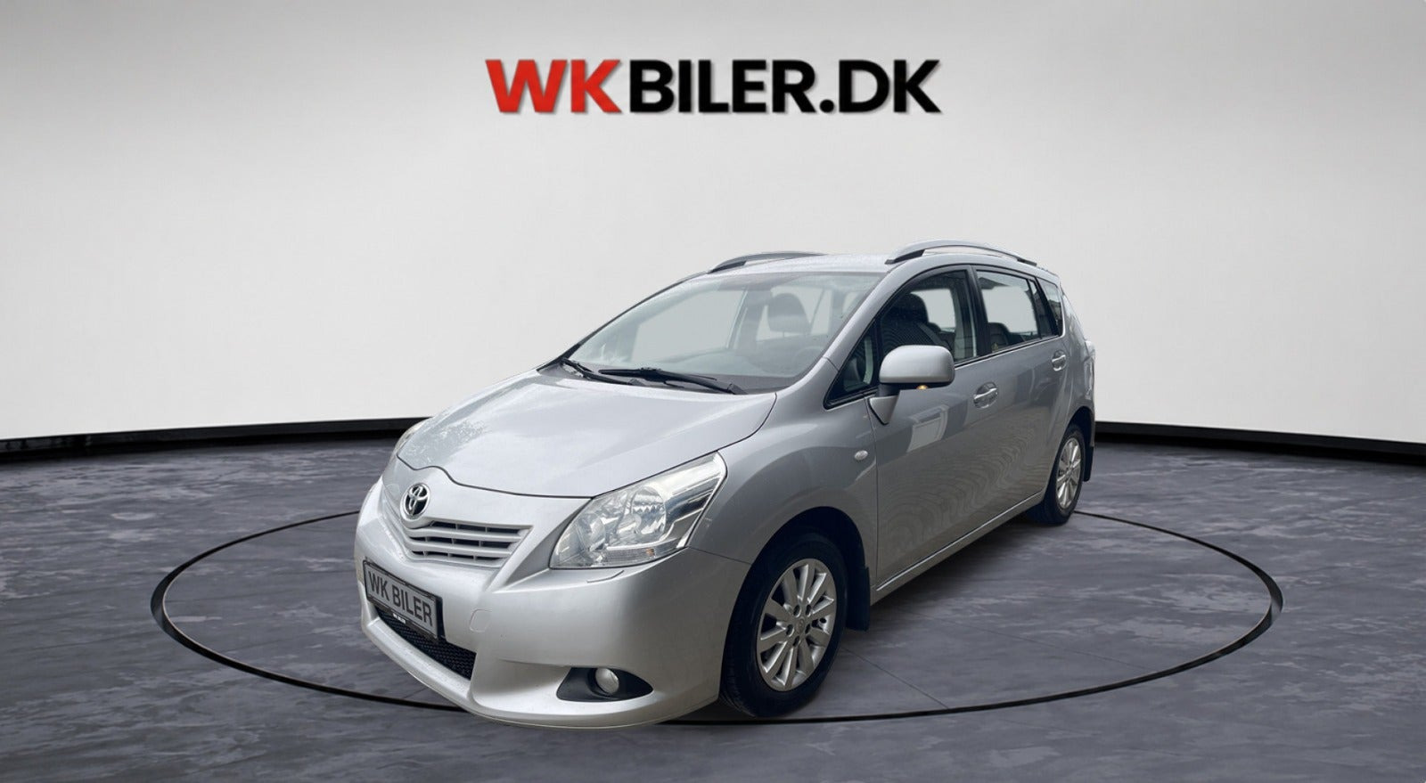 Sølv Toyota Verso fra 2010