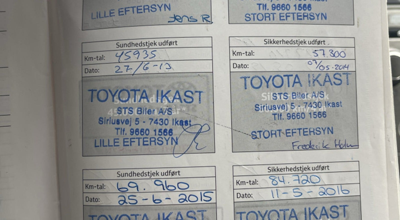 Sølv Toyota Verso fra 2010