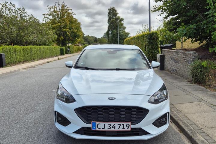 Hvid Ford Focus fra 2018