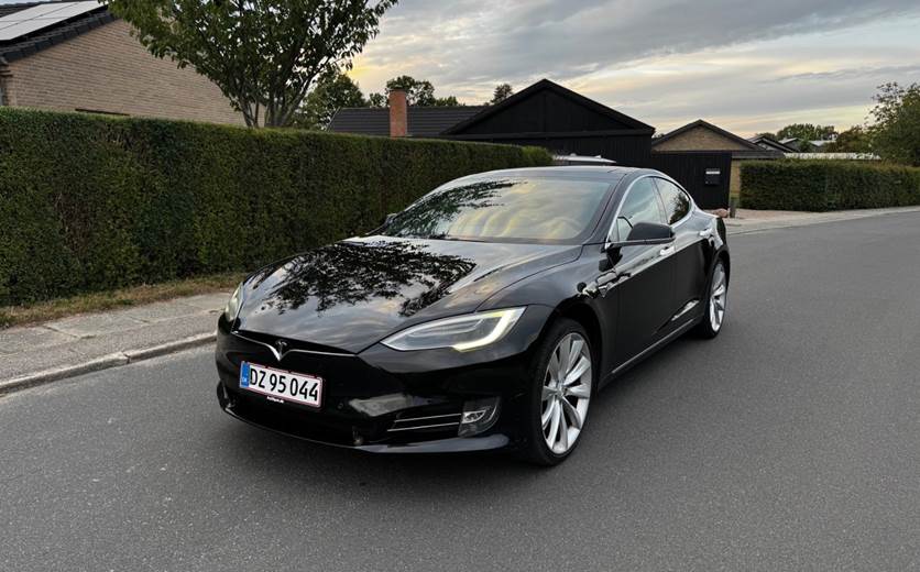Tesla Model S 100D