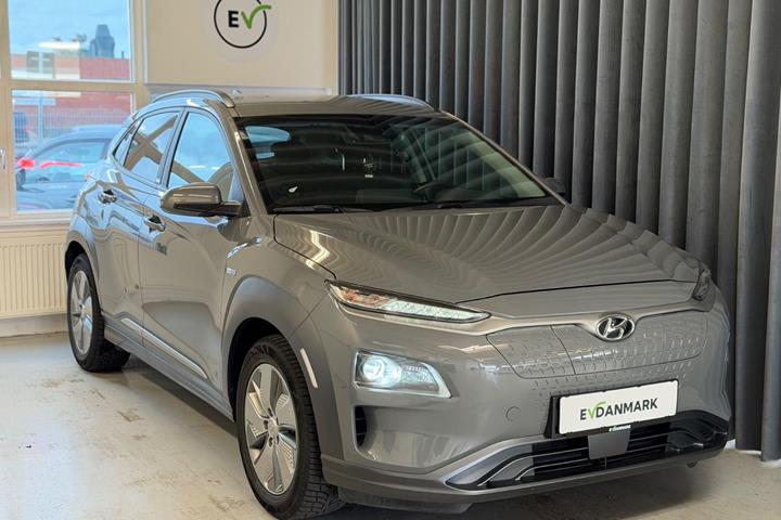 Grå Hyundai Kona fra 2021