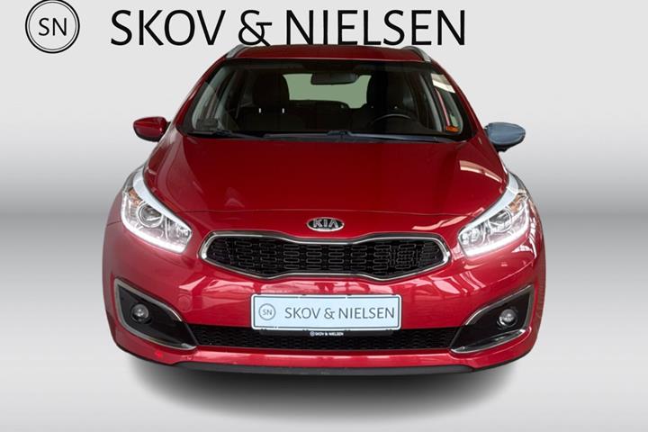 Rød Kia Ceed fra 2016