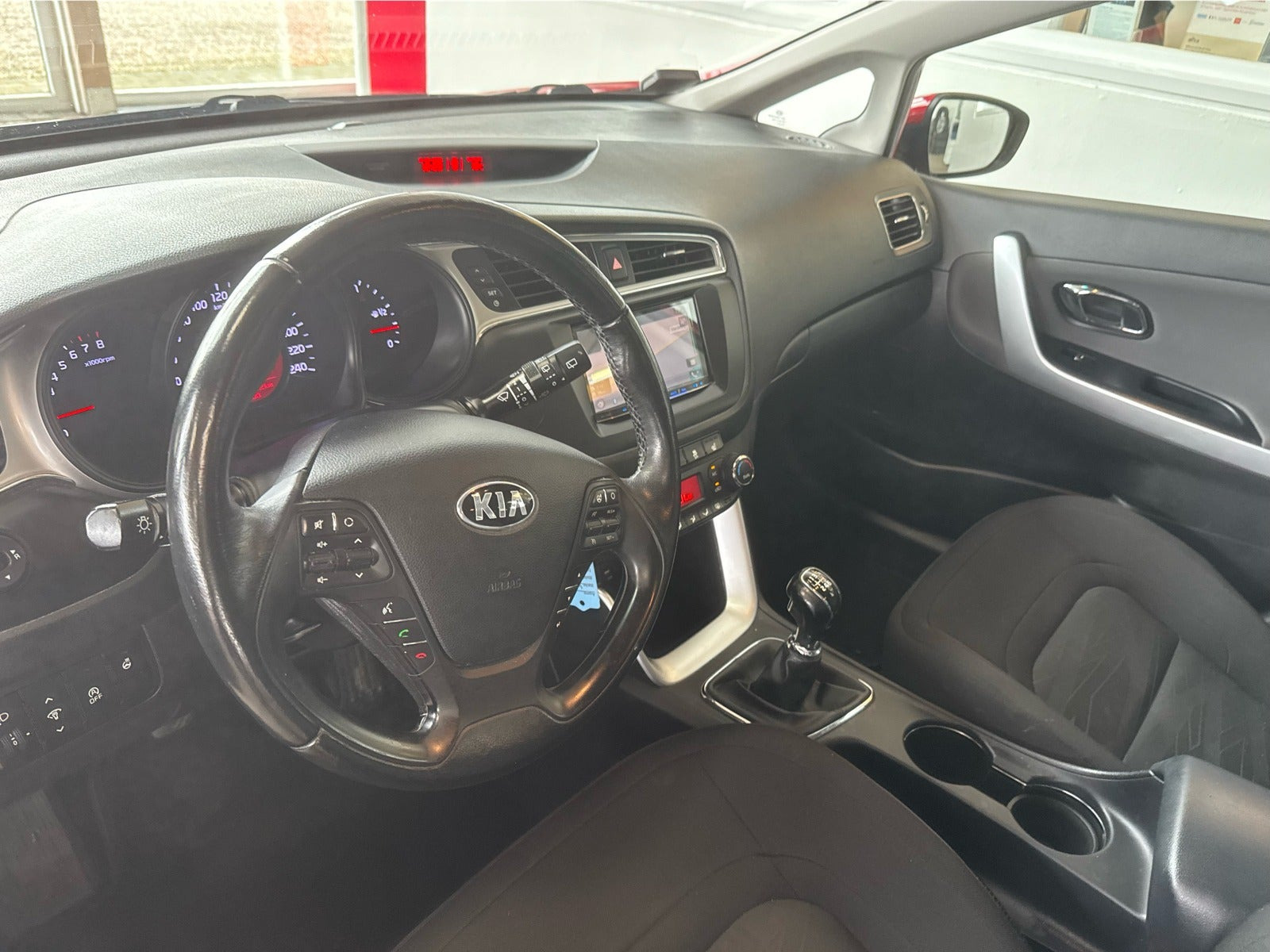 Rød Kia Ceed fra 2016